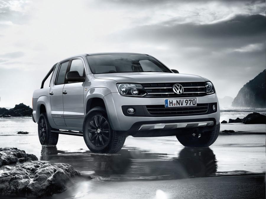  Volkswagen Amarok Dark Label 2014 года  (фото 1 из 3)